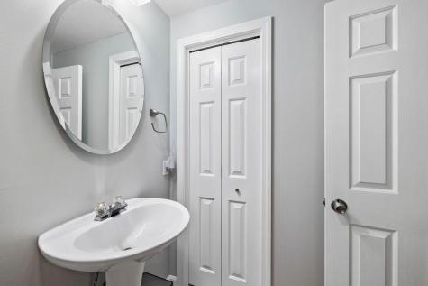 11 Greenwich Way Kennebunk ME 04043