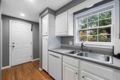 11 Greenwich Way Kennebunk ME 04043