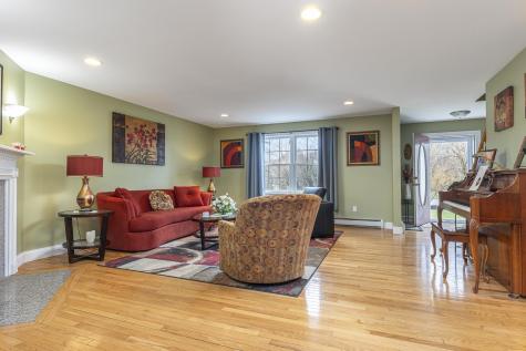 28 Lone Pine Lane Yarmouth ME 04096