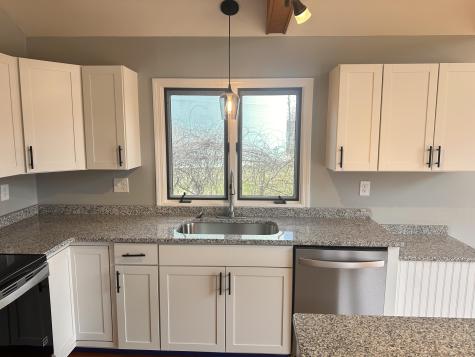 7 Robin Lane Kittery ME 03904