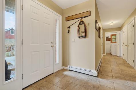 6 Excalibur Court Naples ME 04055
