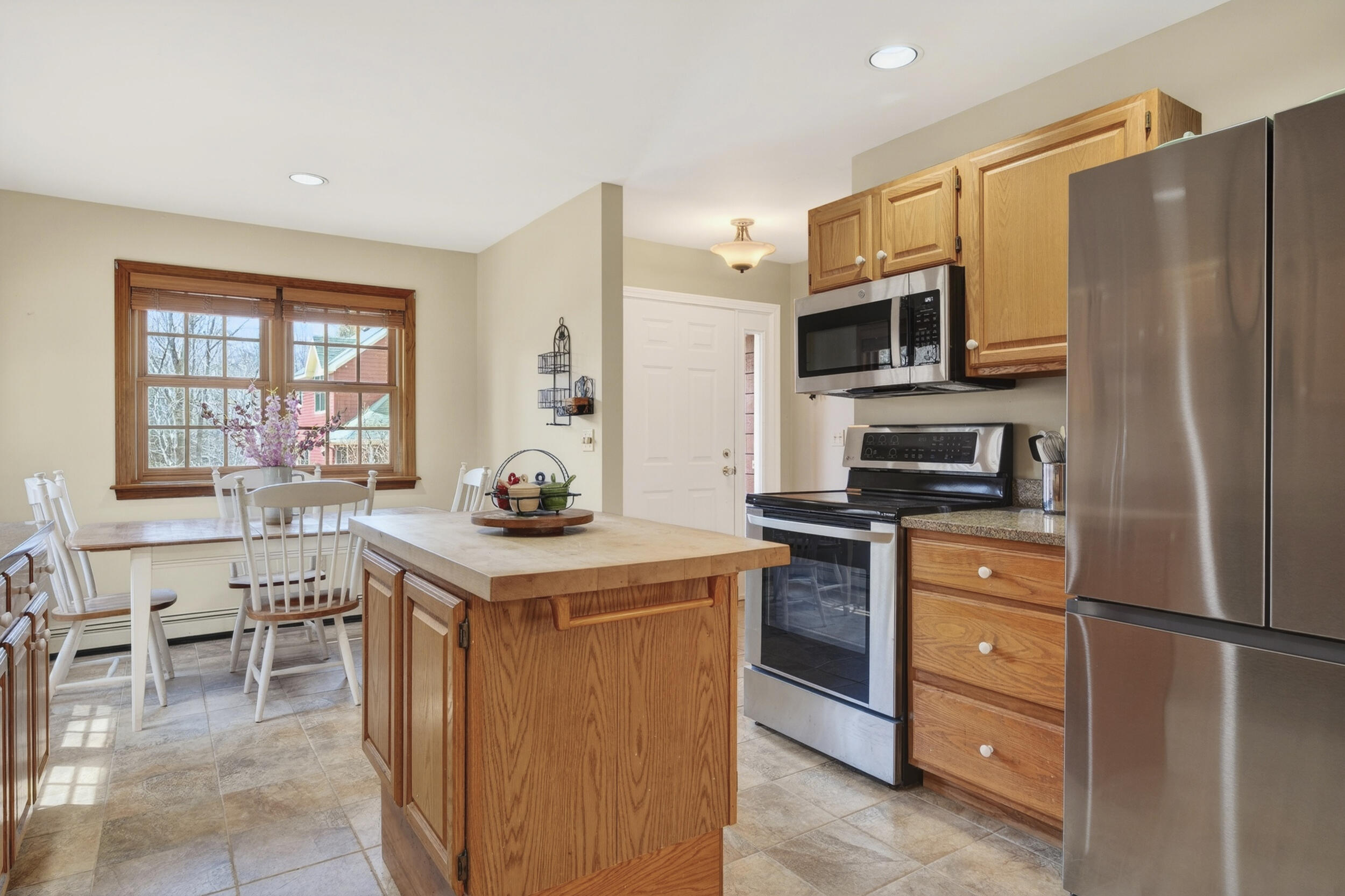 6 Excalibur Court Naples ME 04055