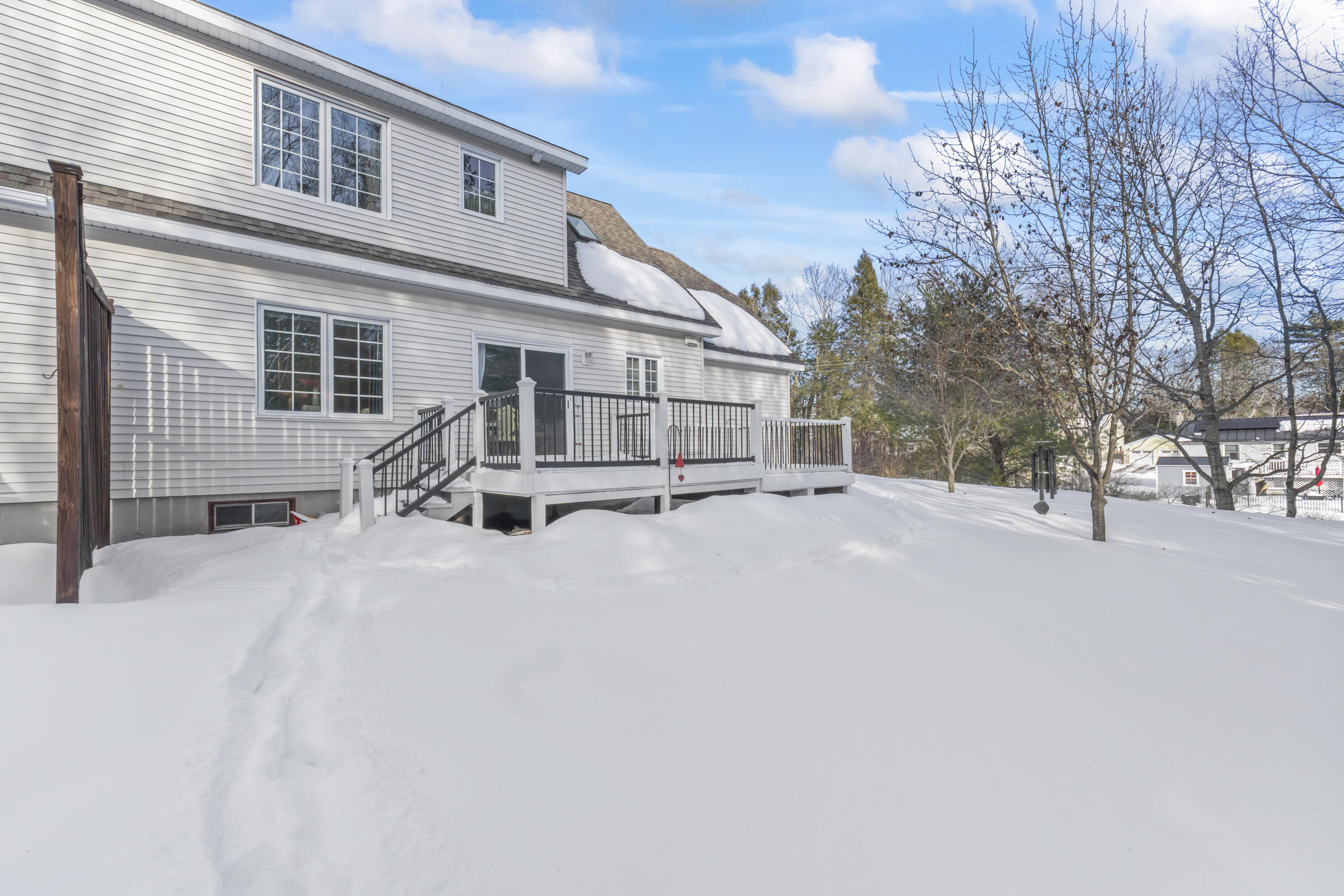 9 Nathan Way Topsham ME 04086