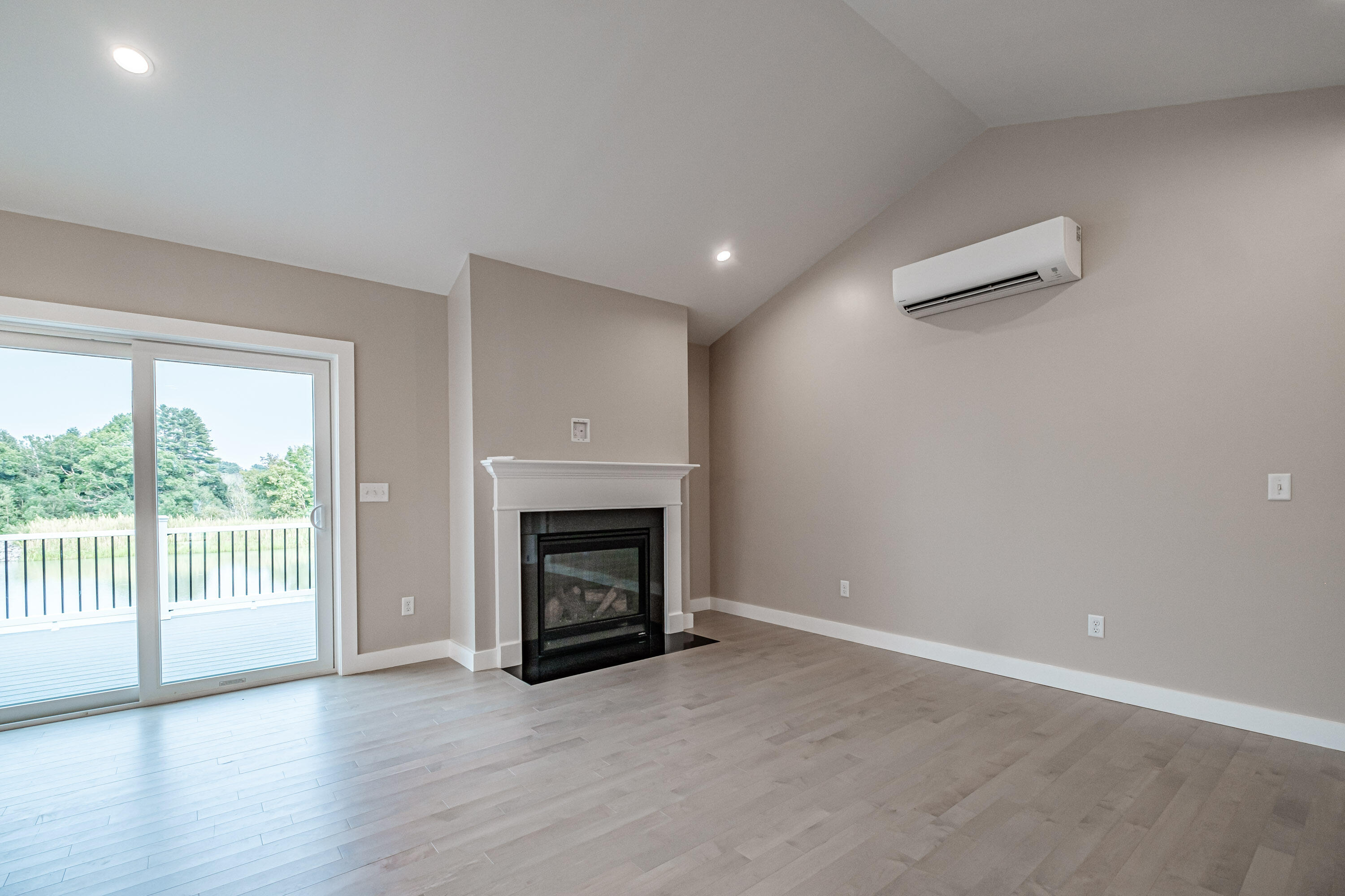 157 Winterberry Drive Westbrook ME 04092