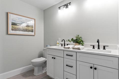 10 Hogan Circle Westbrook ME 04092