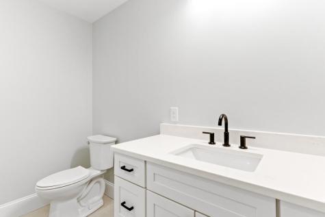 10 Hogan Circle Westbrook ME 04092