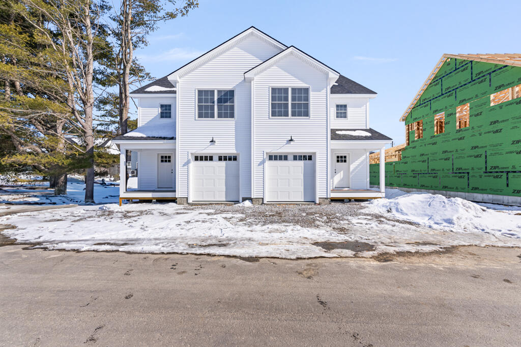 10 Hogan Circle Westbrook ME 04092