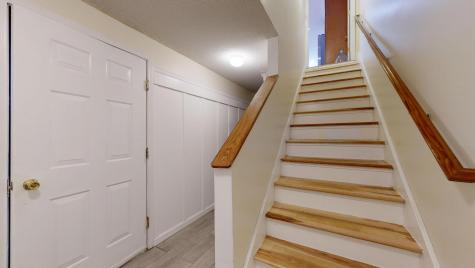 11 Ledges Court Lewiston ME 04240
