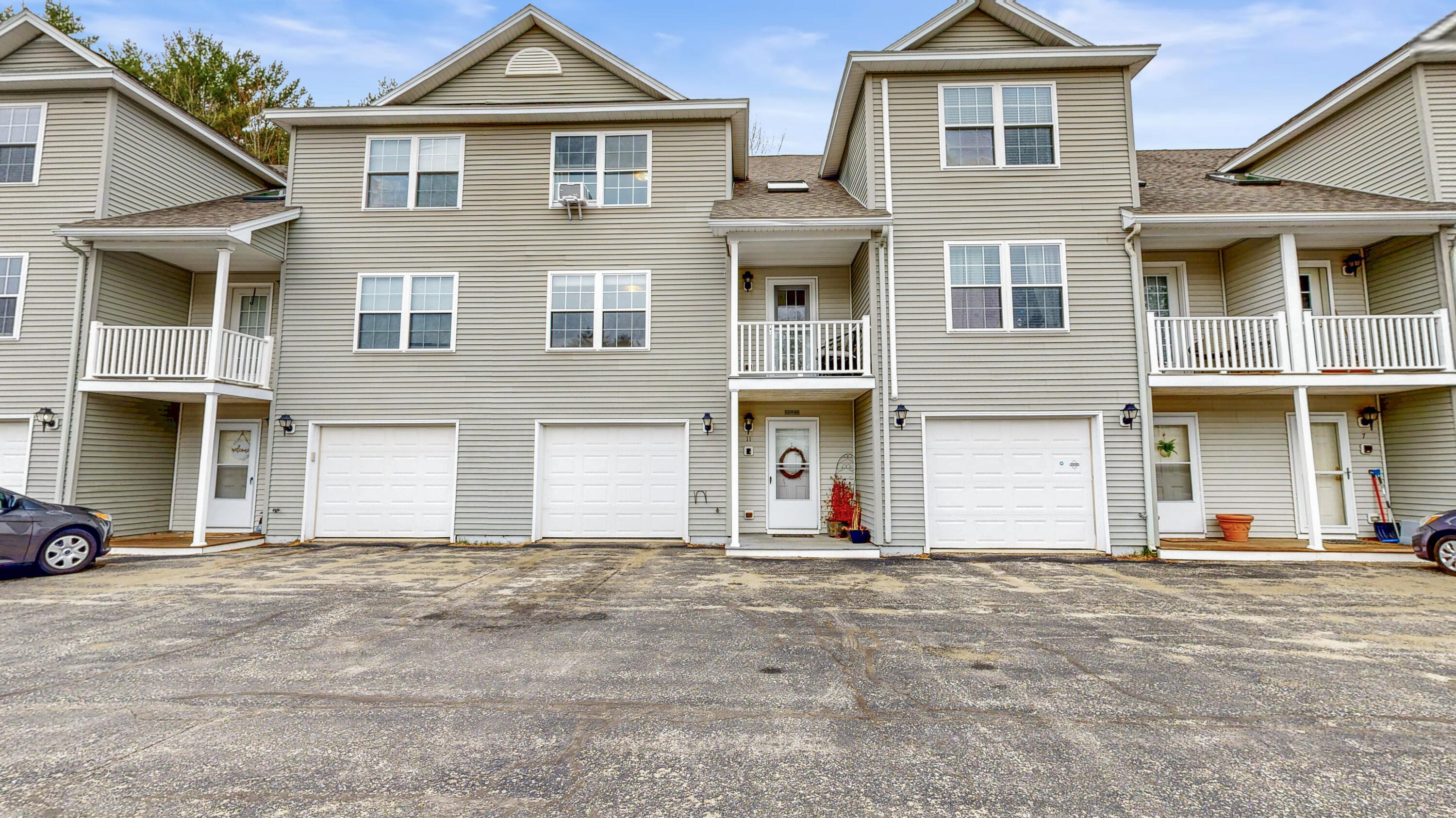 11 Ledges Court Lewiston ME 04240