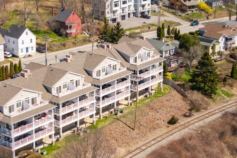 19 Bridge Street Kittery ME 03904