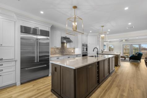 19 Bridge Street Kittery ME 03904