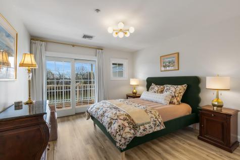 19 Bridge Street Kittery ME 03904