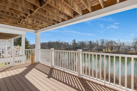19 Bridge Street Kittery ME 03904
