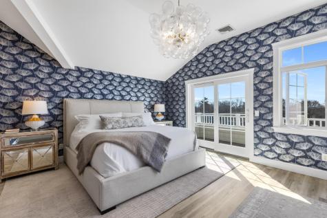 19 Bridge Street Kittery ME 03904