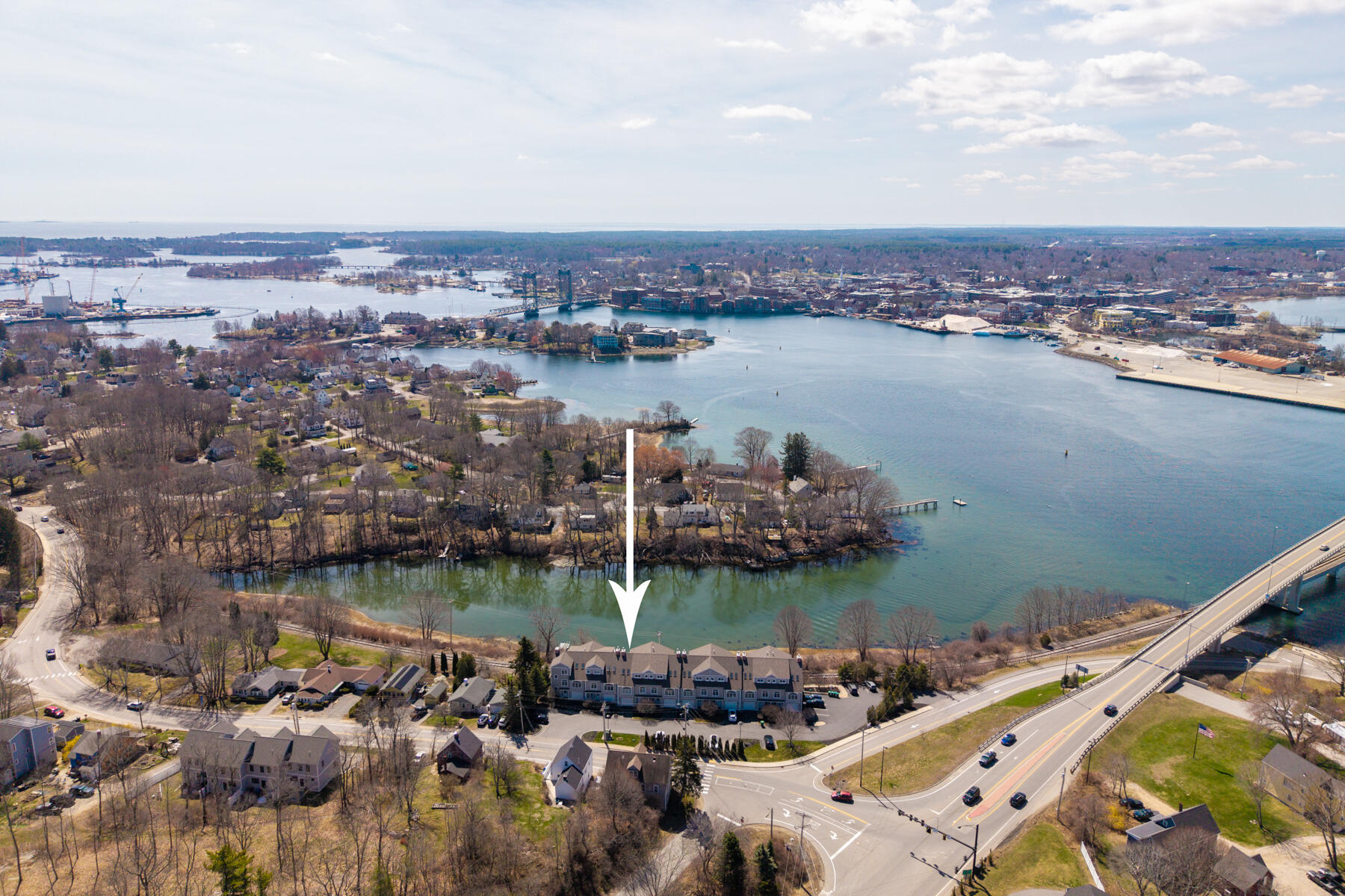 19 Bridge Street Kittery ME 03904