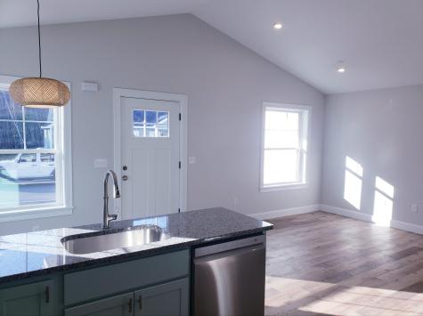 25 Heritage Way Saco ME 04072