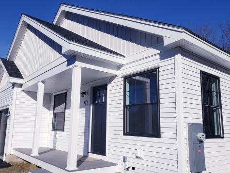 25 Heritage Way Saco ME 04072