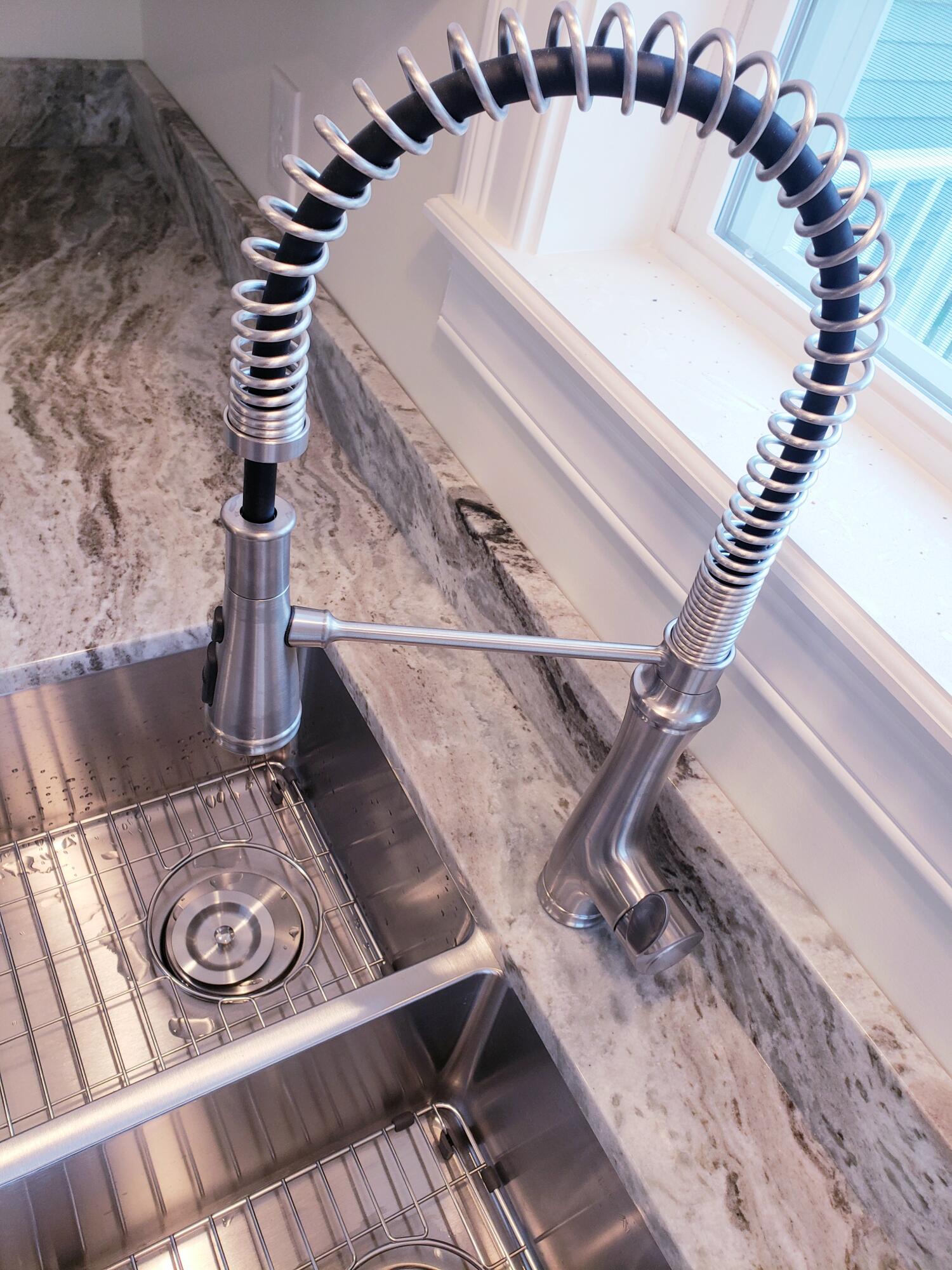 18 Heritage Way Saco ME 04072