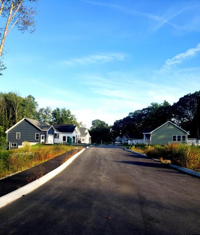 25 Heritage Way Saco ME 04072