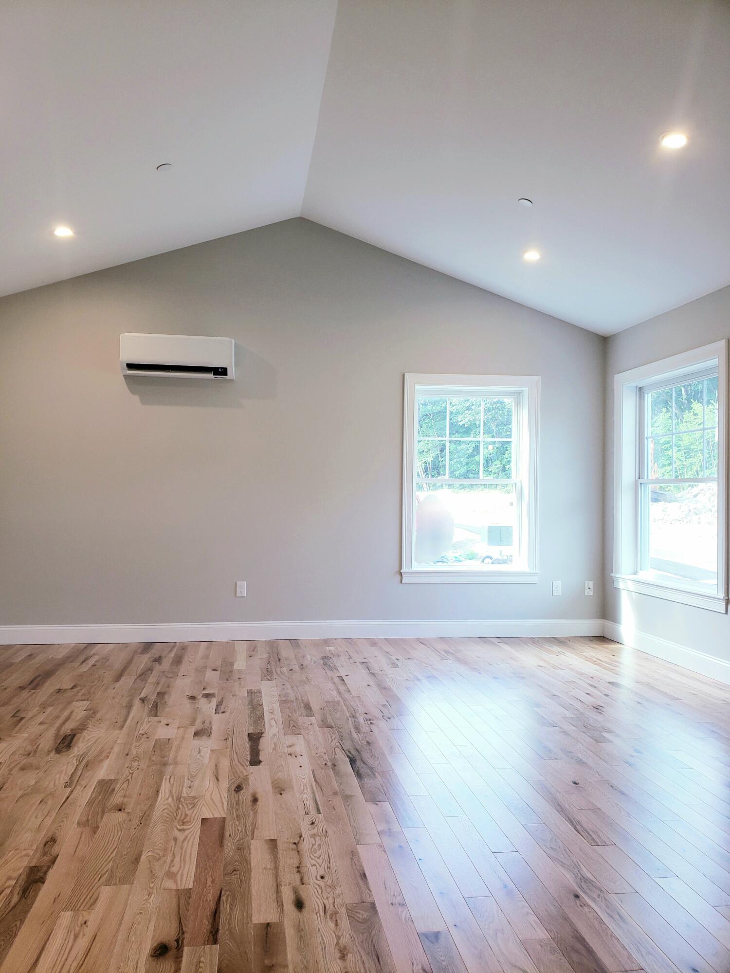 18 Heritage Way Saco ME 04072