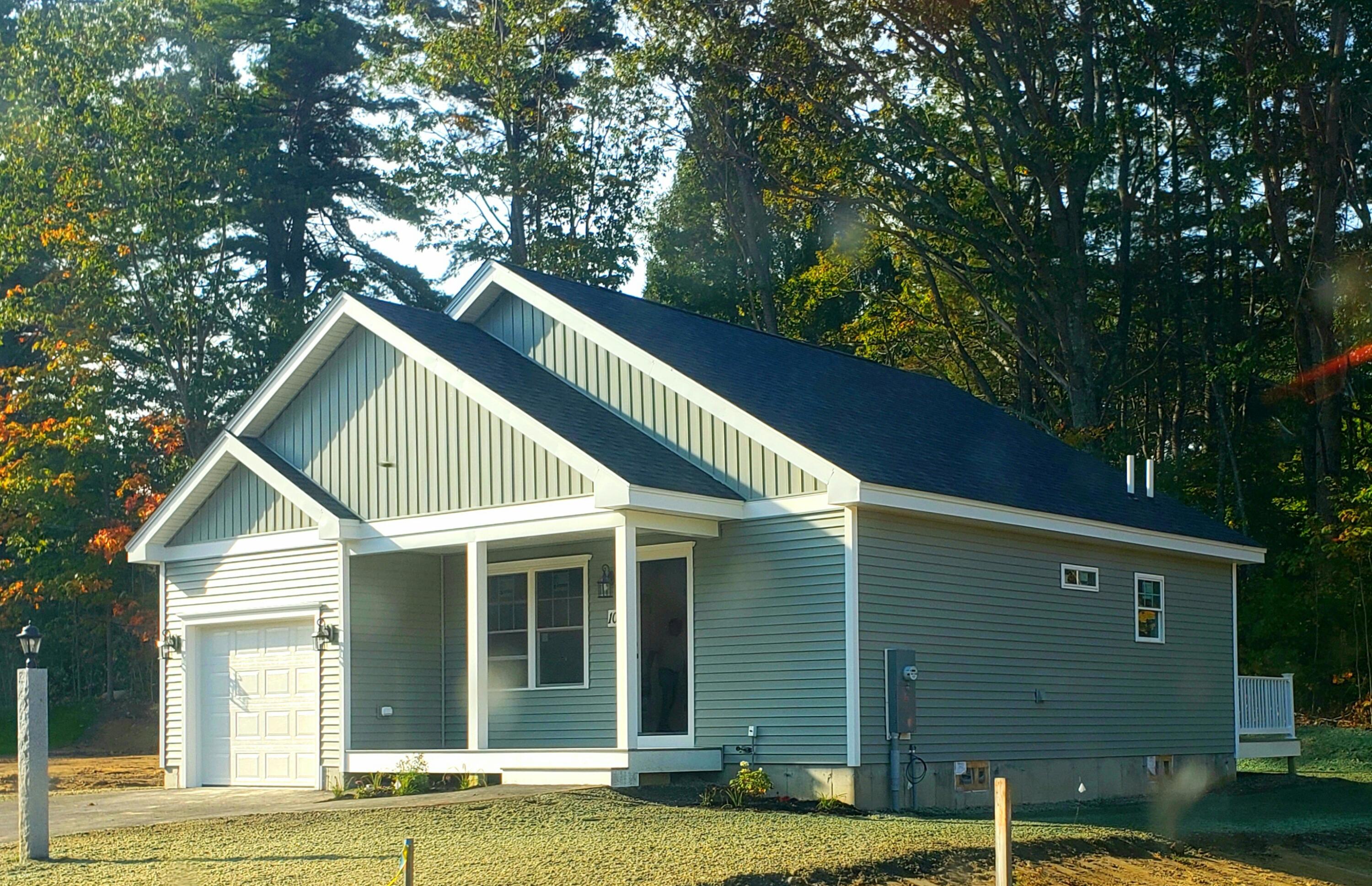 25 Heritage Way Saco ME 04072
