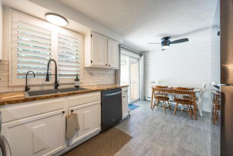 1372 Post Road Wells ME 04090