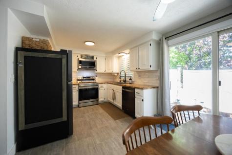 1372 Post Road Wells ME 04090