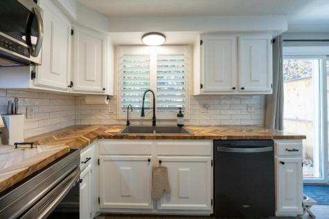 1372 Post Road Wells ME 04090