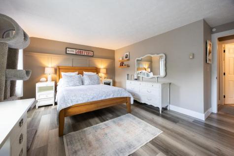 1372 Post Road Wells ME 04090