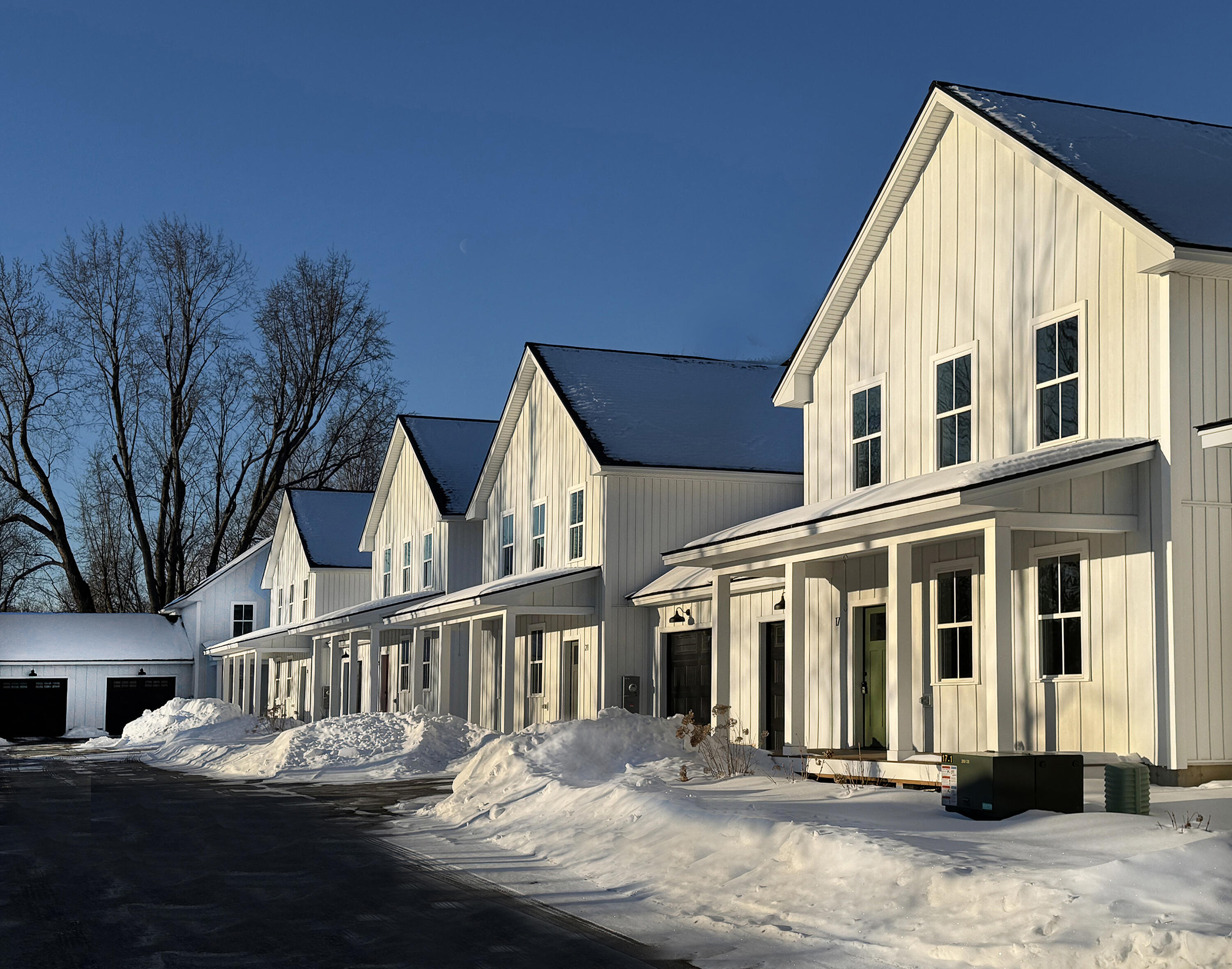 29 Magnolia Lane Gardiner ME 04345