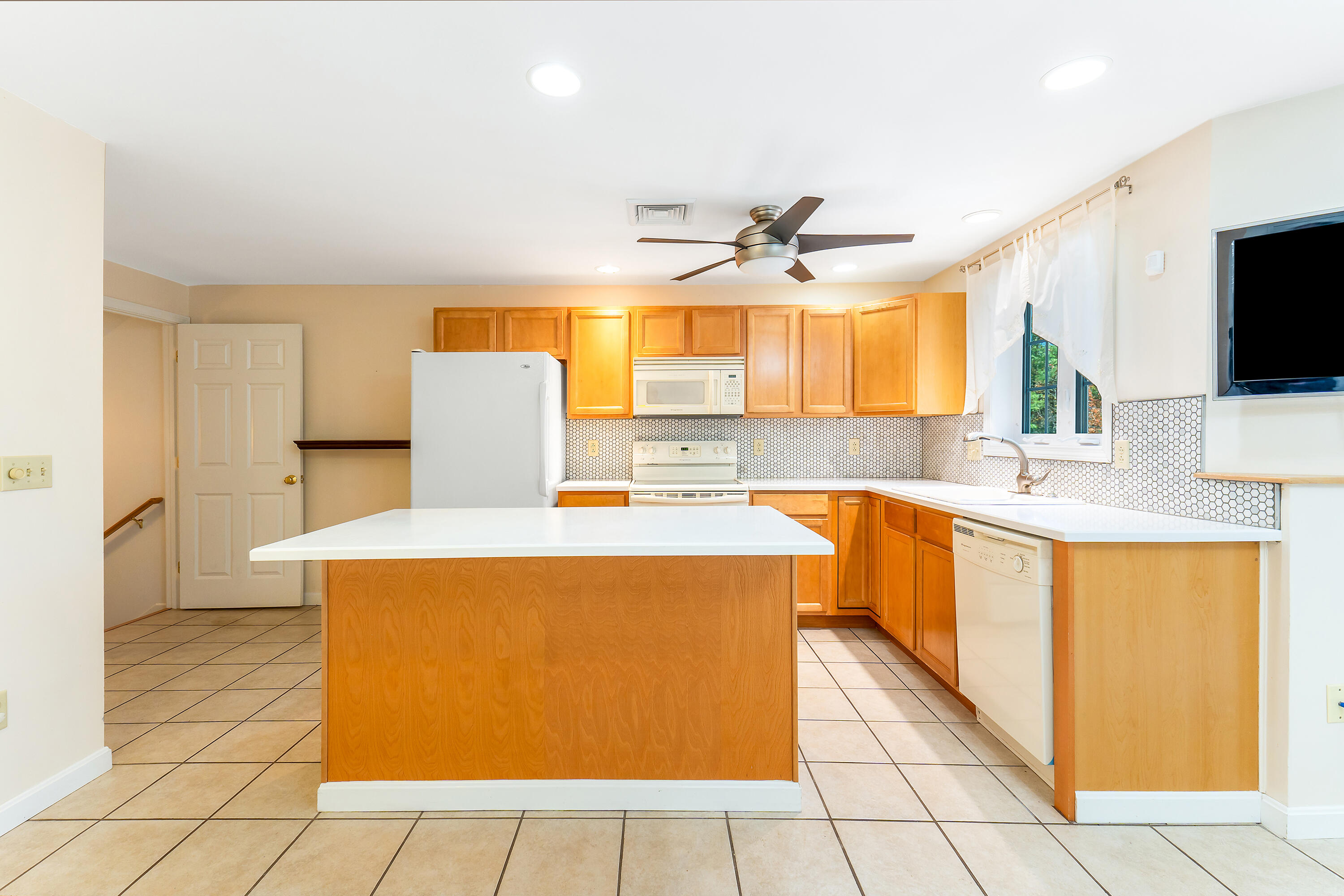 10 Ledges Court Lewiston ME 04240