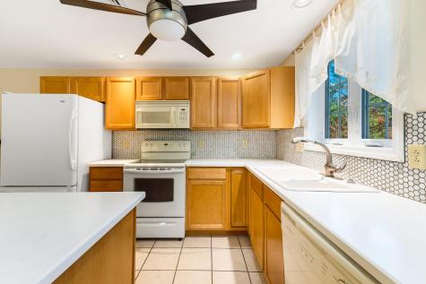 10 Ledges Court Lewiston ME 04240