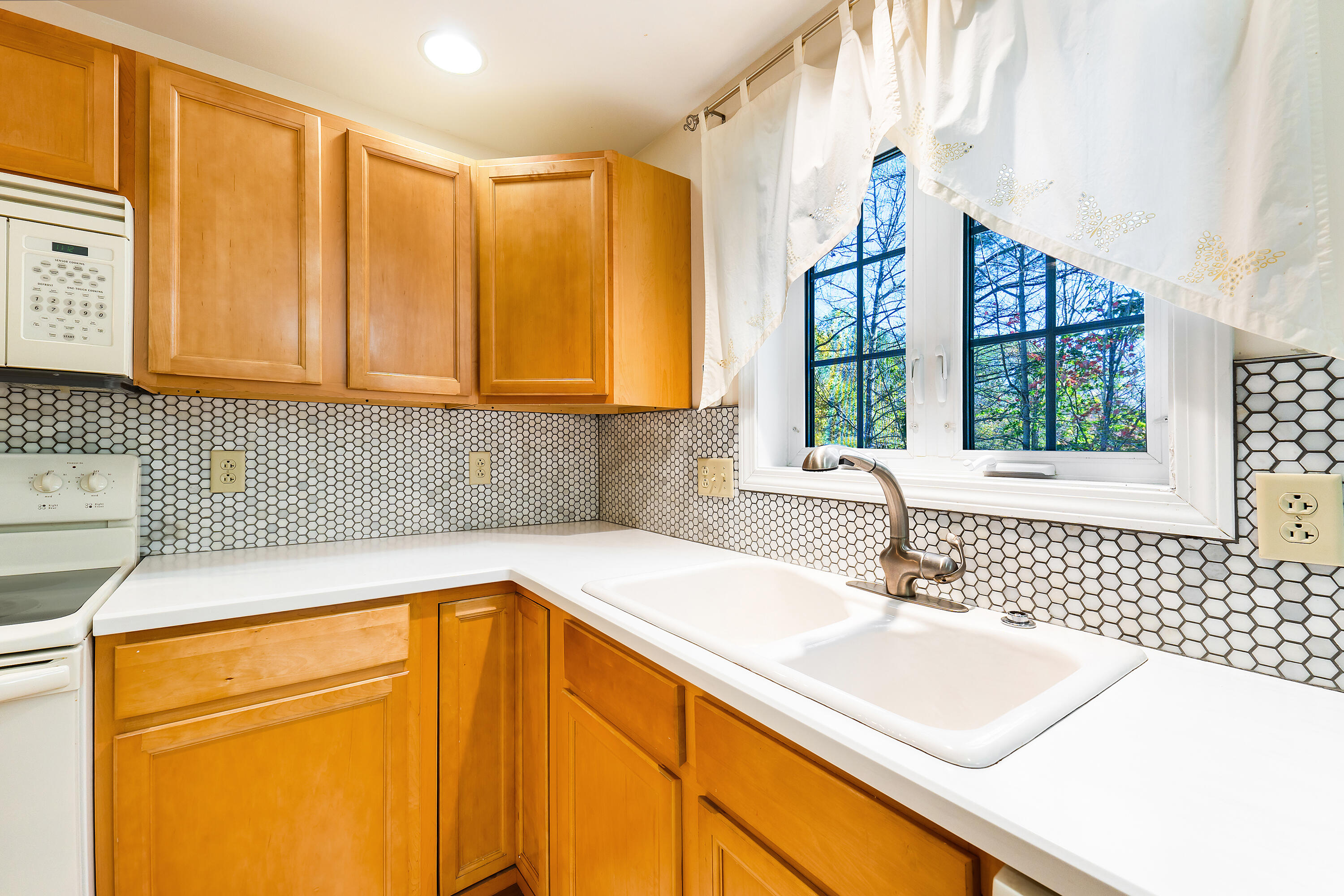 10 Ledges Court Lewiston ME 04240