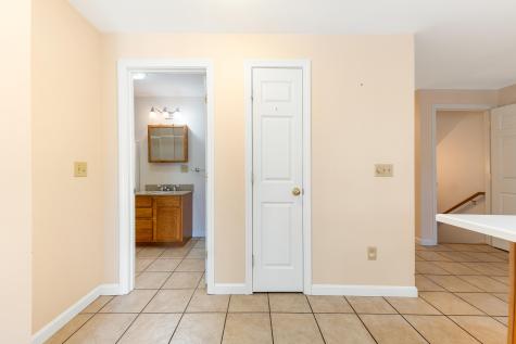 10 Ledges Court Lewiston ME 04240