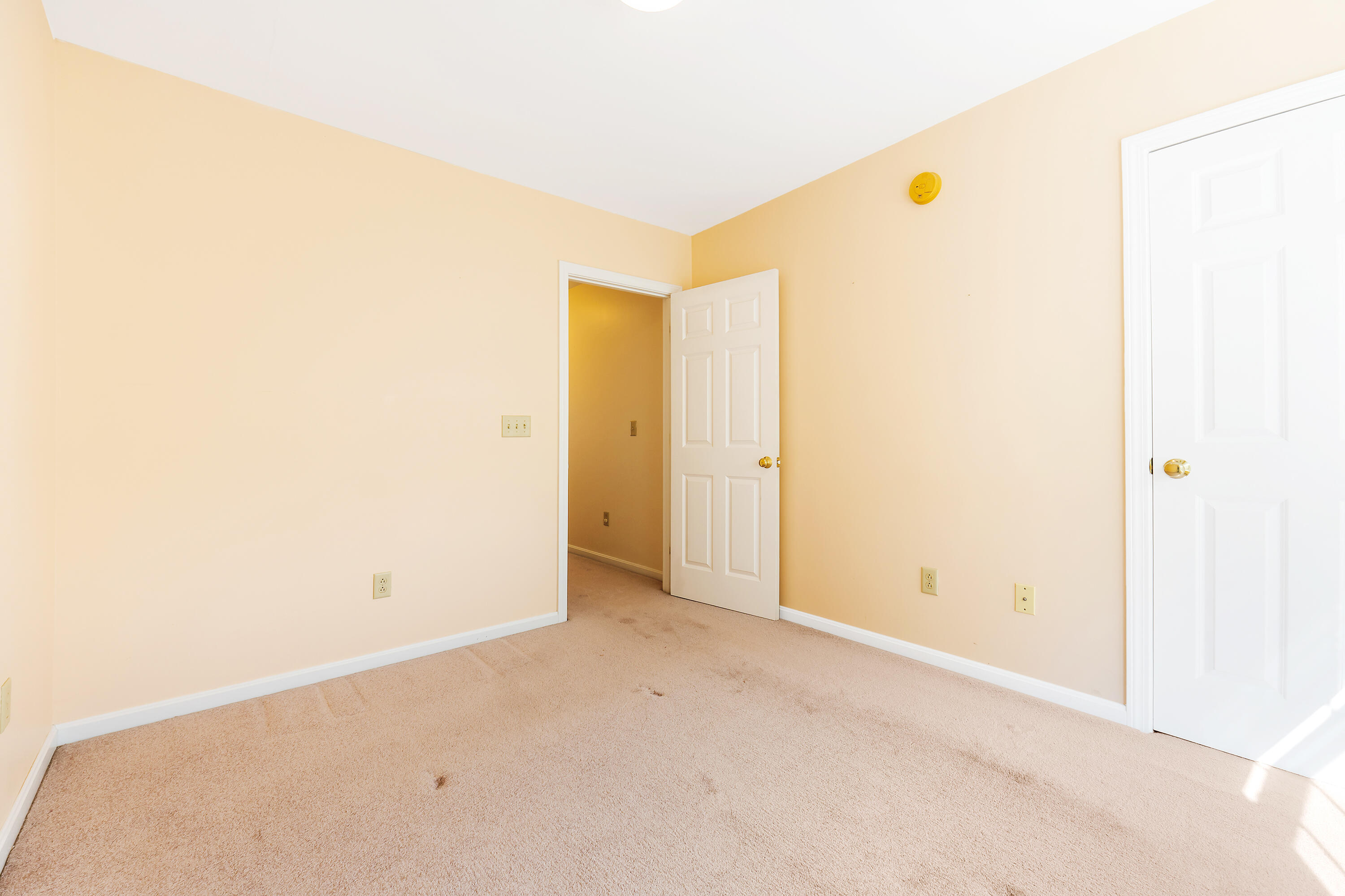 10 Ledges Court Lewiston ME 04240