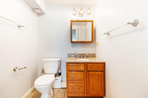 10 Ledges Court Lewiston ME 04240