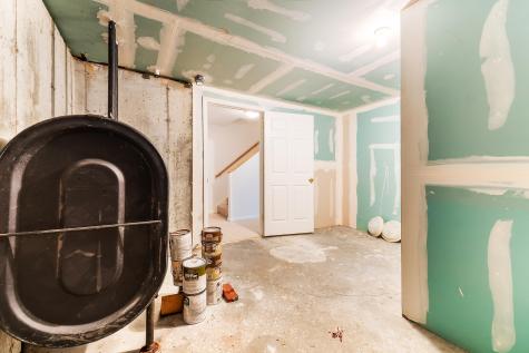 10 Ledges Court Lewiston ME 04240