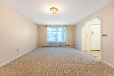 10 Ledges Court Lewiston ME 04240