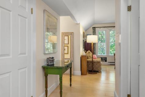 589 York Street York ME 03909