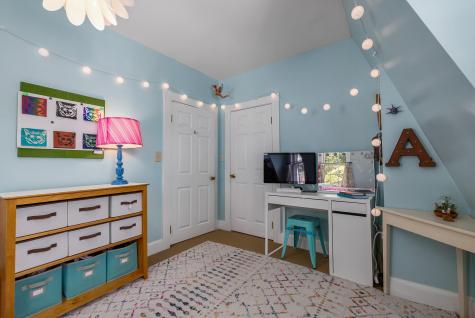 589 York Street York ME 03909