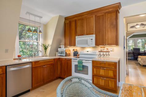 589 York Street York ME 03909