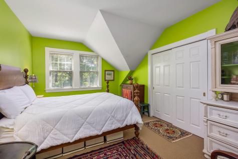 589 York Street York ME 03909