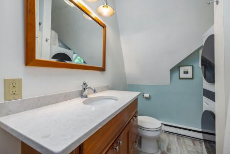 589 York Street York ME 03909