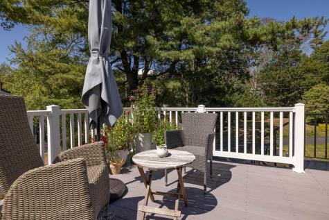 589 York Street York ME 03909