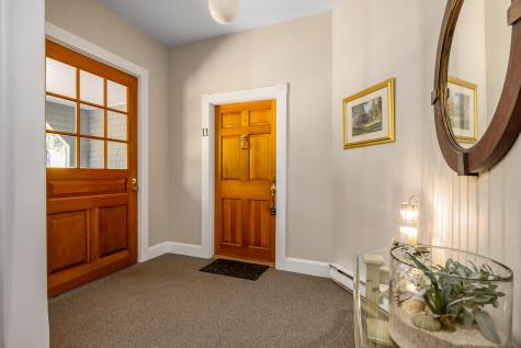 589 York Street York ME 03909