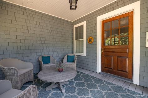 589 York Street York ME 03909