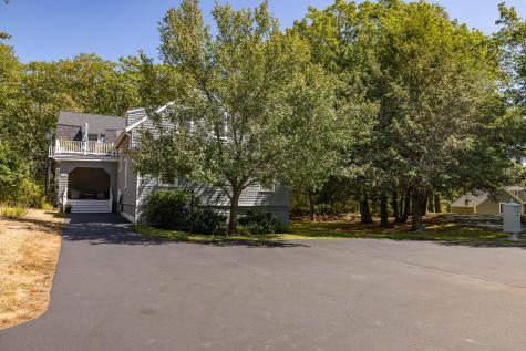 589 York Street York ME 03909