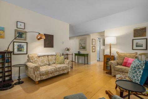 589 York Street York ME 03909