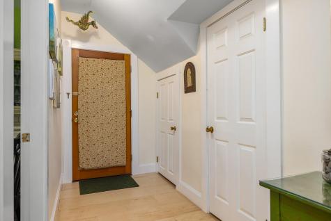 589 York Street York ME 03909