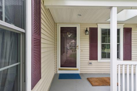 17 Hampton Glen Drive Kennebunk ME 04043